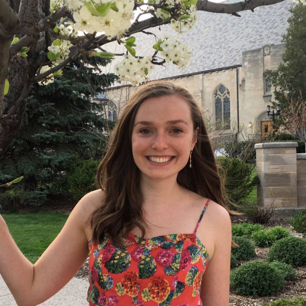 Meet your Posher, Olivia